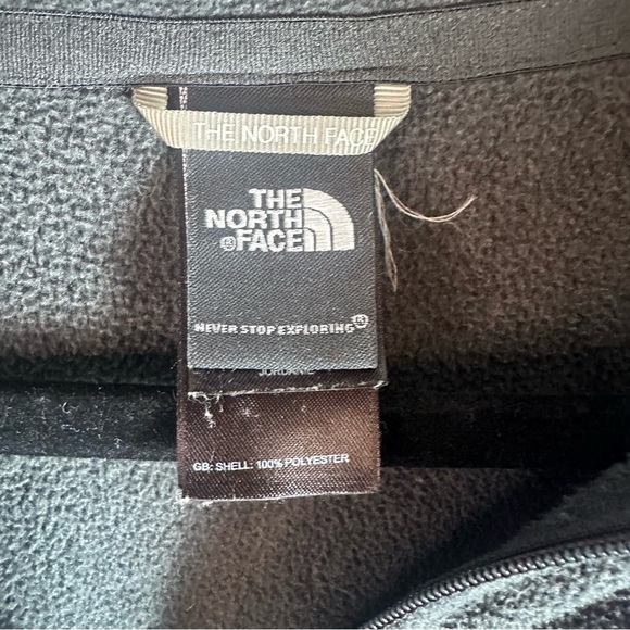 The North Face gray Fleece 1/4 Zip fall winter pull over activewear ashleisure - Picture 4 of 9